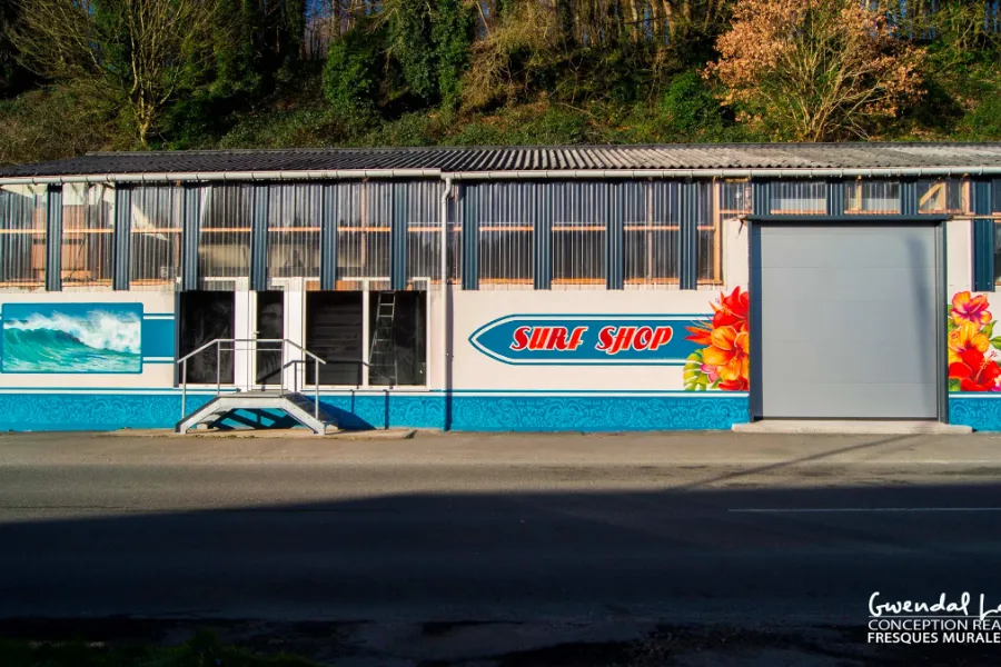 Fresque murale à Morlaix, Devanture, surf shop Glaz Sea